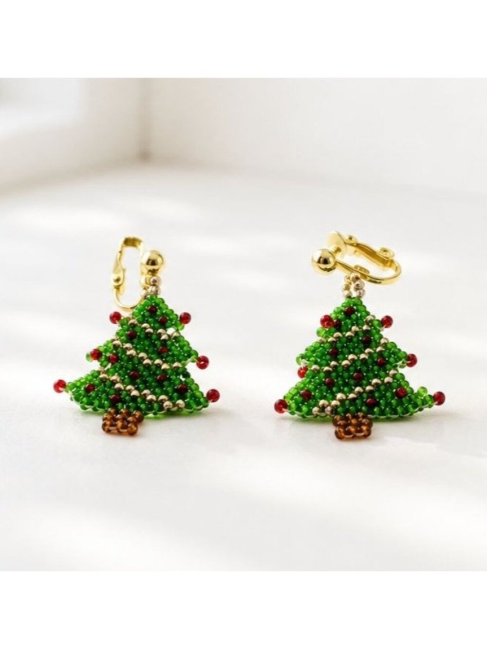 Vintage Handmade Beaded Christmas Tree Clip-On Earrings Festive Holiday Design S